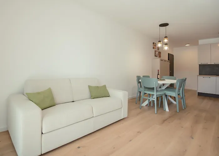 Daire Stella's Garden