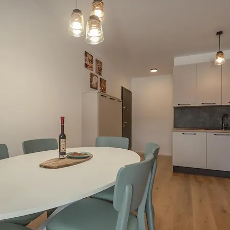Stella's Garden Apartment Umag